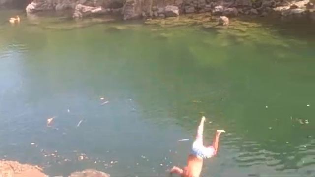 Cliff Diving Hana Maui смотреть онлайн