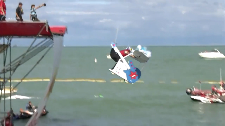 Топ падений на Red Bull Flugtag 2013 смотреть онлайн