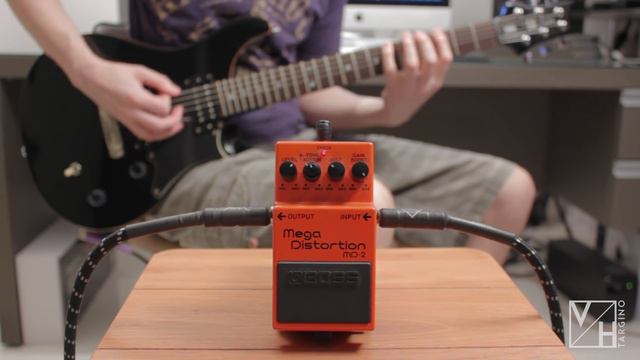 Boss Mega Distortion MD-2 Vs Behringer Heavy Distortion HD300