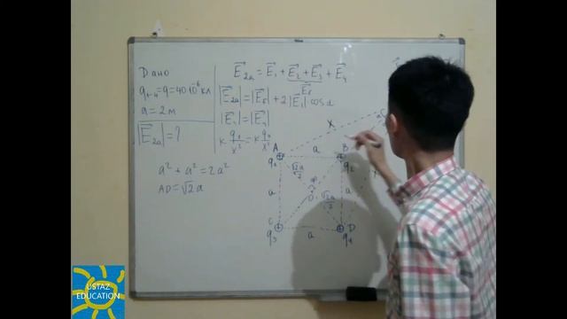 Электростатика 10. Кирик Л.А.Напряженность электрического поля. Задача 4. Заряды в вершинах квадрат смотреть онлайн