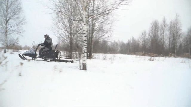 Егерь Centro по глубокому снегу