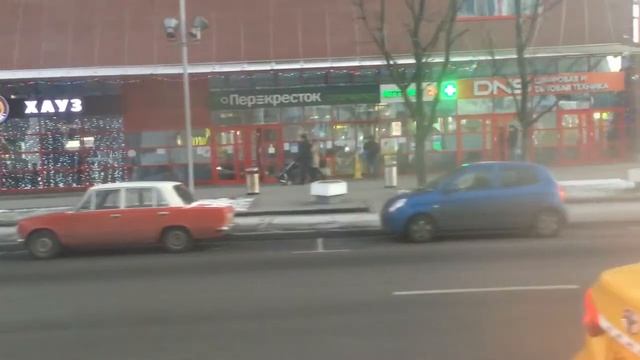 Поездка на автобусе 428 от Осташковской улицы до ВДНХ южный вход смотреть онлайн