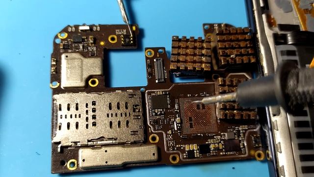 PocoX3Pro не работает датчик приближения,отвал процессора и памяти смотреть онлайн