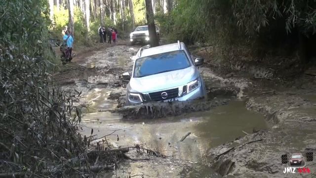 TRAVESIA 4X4 SELVA VALDIVIANA, CHILE смотреть онлайн