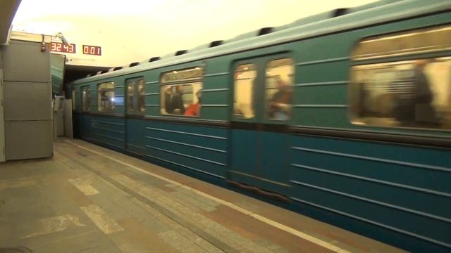 Станция м.Таганская метропоезд Еж3 смотреть онлайн