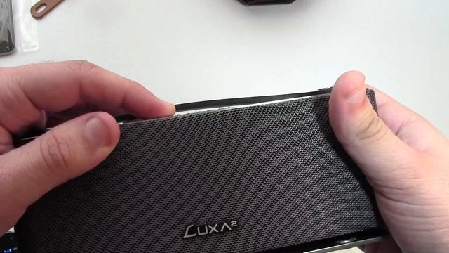 LUXA2 Groovy Wireless Stereo Speaker video overview смотреть онлайн