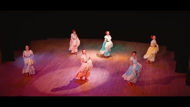 "Авалюлько" (мексиканский танец), ансамбль танца "Кудринка", 22.05.2022, ЦДКЖ смотреть онлайн