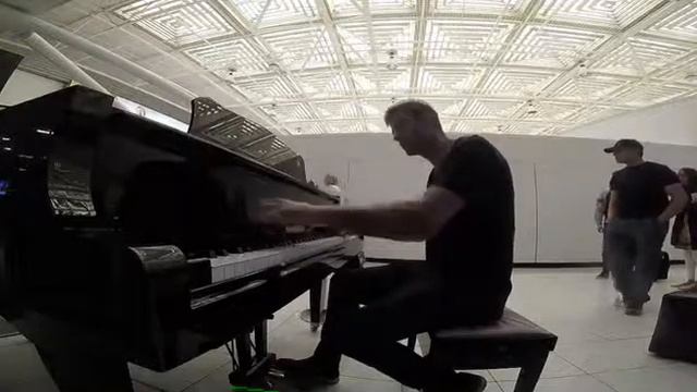 Piano Cover || Linkin Park - In The End || Birmingham Airport смотреть онлайн