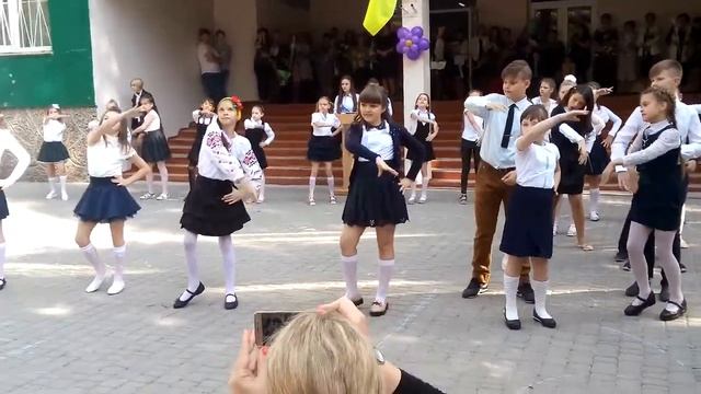 Танец Круче всех /Ксюта аnd Angel/? смотреть онлайн