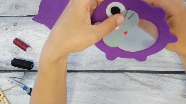 Как сделать искалочку из фетра. Развивающая игрушка для малышей своими руками. Котенок. смотреть онлайн