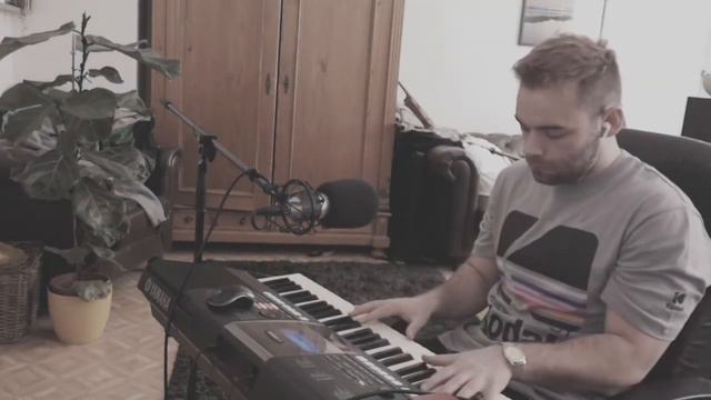 AVRIL 14th - APHEX TWIN (COVER) смотреть онлайн