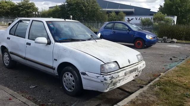 Renault 19 Chamade, Elgin fire station смотреть онлайн