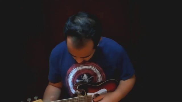 Fender Fullerton Stratocaster Ukulele - Testando efeitos! смотреть онлайн