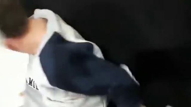 Efeyi Şakaladık? Efe, Çikolatayı Yusuf Emirin Kakası Sandı? Eğlenceli Çocuk Videosu