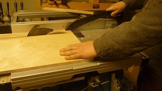 ДРЕВО.Как сделать стойку для фрезера с координатным столом своими руками. / 1 смотреть онлайн