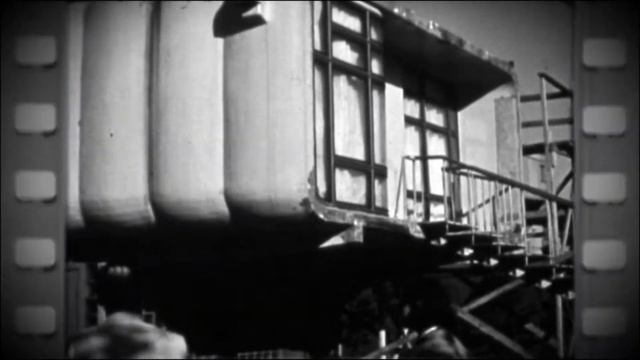 1965. Всё из пластмасс смотреть онлайн