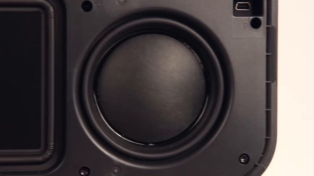 Audio Geeks Features: B&O Play by Bang & Olufsen BeoPlay A2 Bluetooth Speaker смотреть онлайн