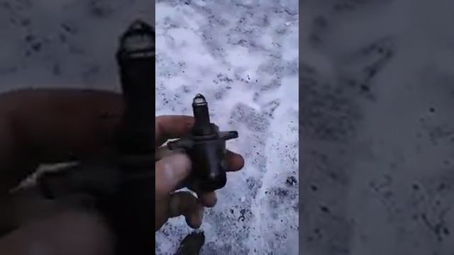 Рено Логан по чему плавают  обороты?