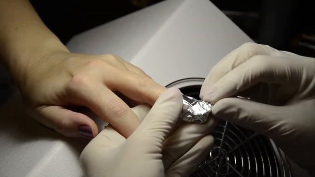 3 способа снятия гель-лака/пилка,жидкость/фреза смотреть онлайн