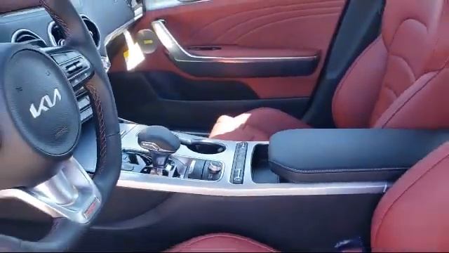 2022 Kia Stinger GT2 смотреть онлайн