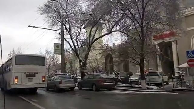 Забастовка водителей автобусов Алматы против системы ОҢАЙ смотреть онлайн