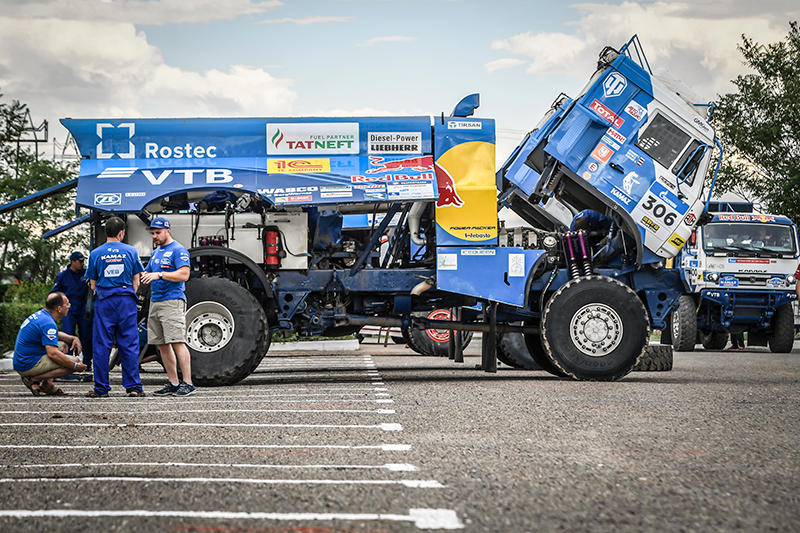 «КАМАЗ-мастер» на ралли «Шелковый путь-2018». 3-й этап. 23 июля смотреть онлайн