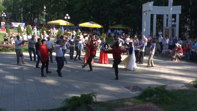 Gulsum Adilqizi: Moskva - Парк Роша смотреть онлайн