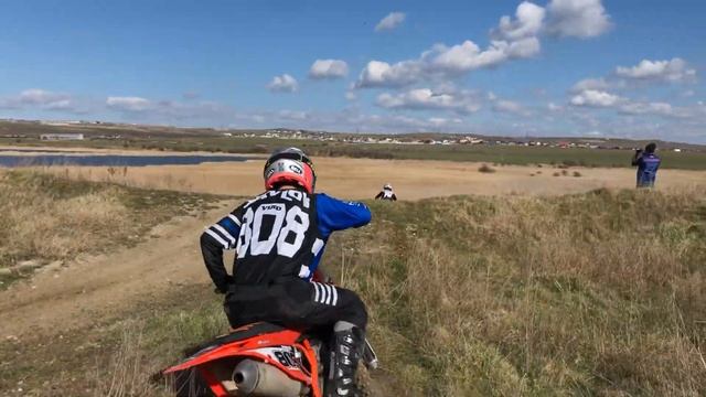 Один день на сборах по мотокроссу. VLOG #1. Артемий Назаров. смотреть онлайн