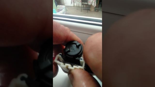 датчик .концевик лягушка педали сцепления Фольксваген т5 проверка после ремонта смотреть онлайн
