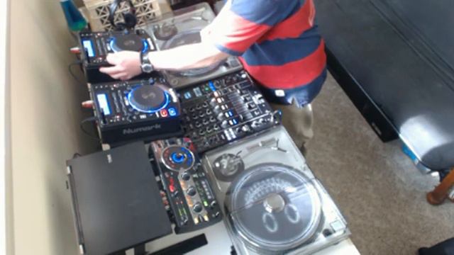 Tech House DJ Mix Set - Numark NDX 500 смотреть онлайн