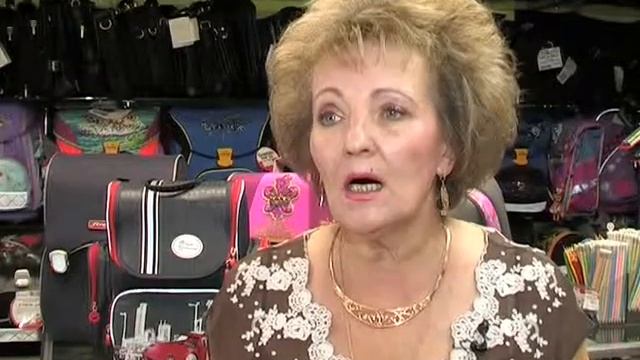 Тетрадки,ручки, дневники