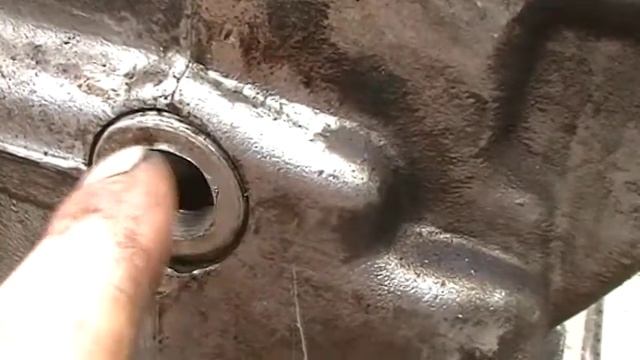 Зачеканиваем заглушку на головке блока цилиндров, классика. смотреть онлайн