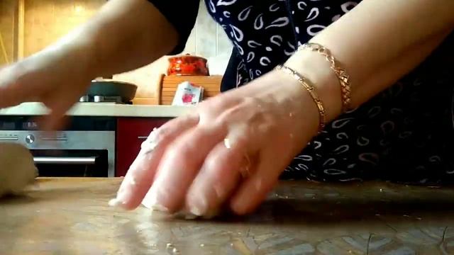 #пидепотурецки #турецкаяпицца Пиде по - турецки с мясной начинкой .Кимали Пиде.Türk Pide Ekmeği