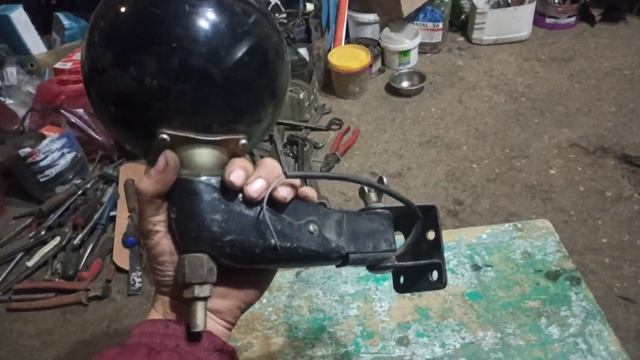 Поисковый прожектор. Поисковая фара. Дополнительный фонарь на авто. Запчасти для спец техники. смотреть онлайн