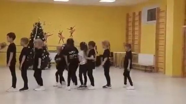 Студия современного танца Why Not Dance Studio