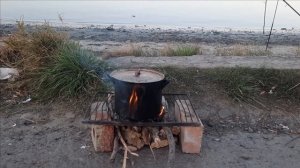 Осенняя рыбалка с берега в Рогожкино , охота на сазанов. Воды в Дону мало, опять западный ветер.