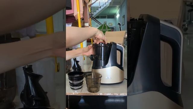 Hướng dẫn ráp máy ép Miui B03B. Em bán bản mới 2021 đầy đủ bộ phụ kiện. Liên hệ 0975029867 (Thuỷ) смотреть онлайн