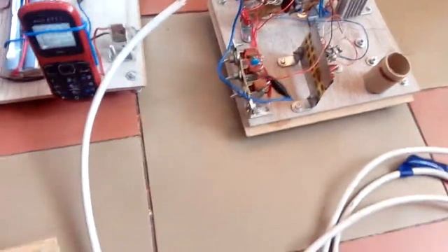 EH антенна с капсулем заземленным с внутренней стороны. Схема согласования с коаксиальным кабелем смотреть онлайн