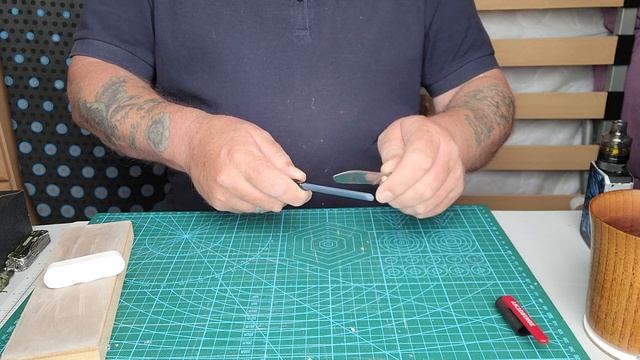 Knife sharpening 101, part one .victorinox ceramic pen. смотреть онлайн