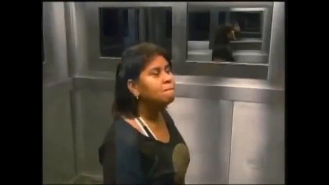 GHOST GIRL: SCARY ELEVATOR PRANK IN BRAZIL! смотреть онлайн