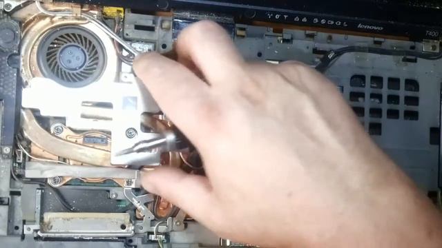 Замена пасты LENOVO T400