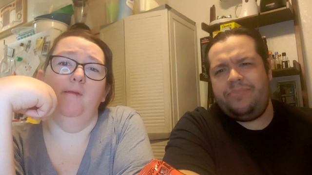 Katt Tries w/John: Doritos: Sweet/Tangy BBQ & Tangy Ketchup and Lays: BLT and Cuban Sandwich смотреть онлайн