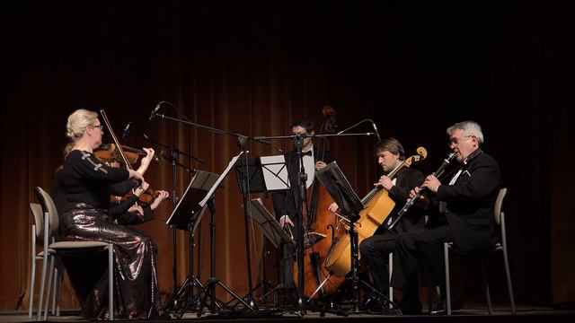 W. A. MOZART - KONCERT NA KLARNET I ORKIESTRĘ - A - dur KV 622 - ALLEGRO, ADAGIO, RONDO - LUBLIN смотреть онлайн
