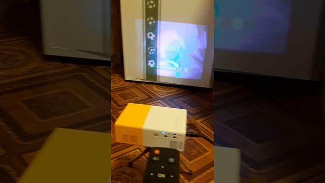 Проектор Yg-300