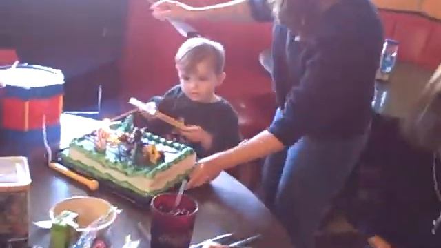 Happy Bday Paul смотреть онлайн