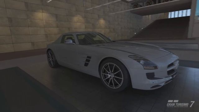 Exhibición del Mercedes SLS AMG '10 Gran Turismo 7 en Vr2 смотреть онлайн