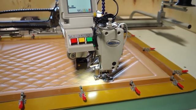 PROGRAMMABLE SEWING MACHINE LARGE FIELD DEMATRON смотреть онлайн