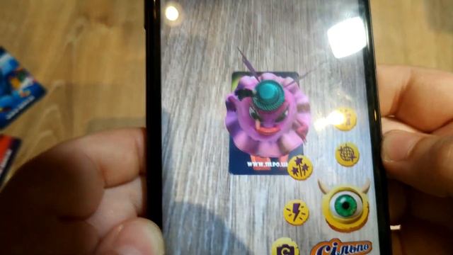 ЯРИК СОБРАЛ КОЛЛЕКЦИЮ ЛЬОРКИ\ КАК ЖИВЫЕ ЛЬОРКИ МОГУТ ХОДИТЬ ПО КОМНАТЕ? смотреть онлайн