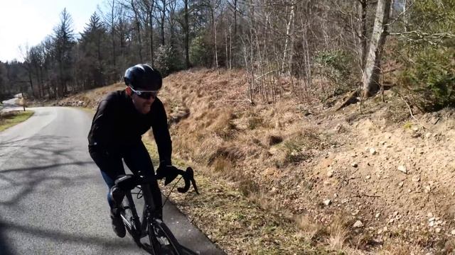 We Bought A £350 Entry Level Bike in 2023 - This Is INSANE Value смотреть онлайн