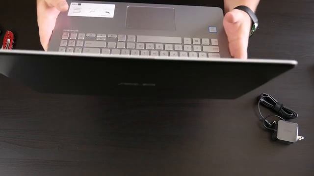 ASUS VivoBook 15 Thin and Light Laptop, 15 6” FHD Display, Intel i3 1005G1 CPU, 8GB RAM, 128GB SSD, смотреть онлайн